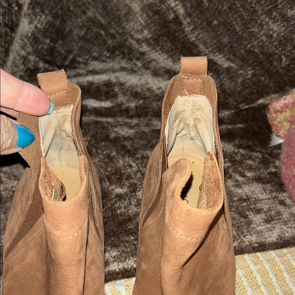 Lucky Brand Tan Ankle Booties - Picture 4 of 7